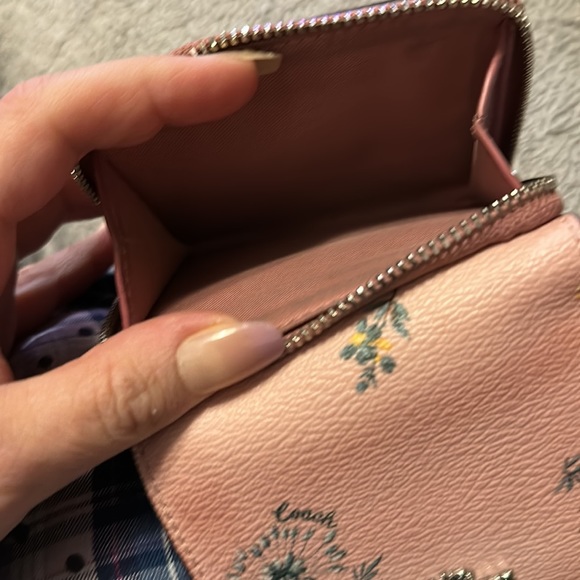 Previously loved coach, cross body and wallet - Picture 7 of 8